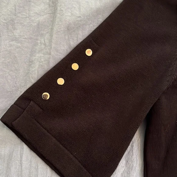 Black top - Picture 2 of 3